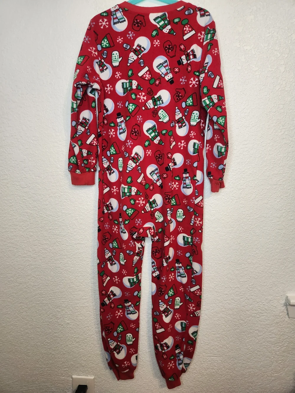 The children's place size M 7 8festive red fleece onesie pajamas